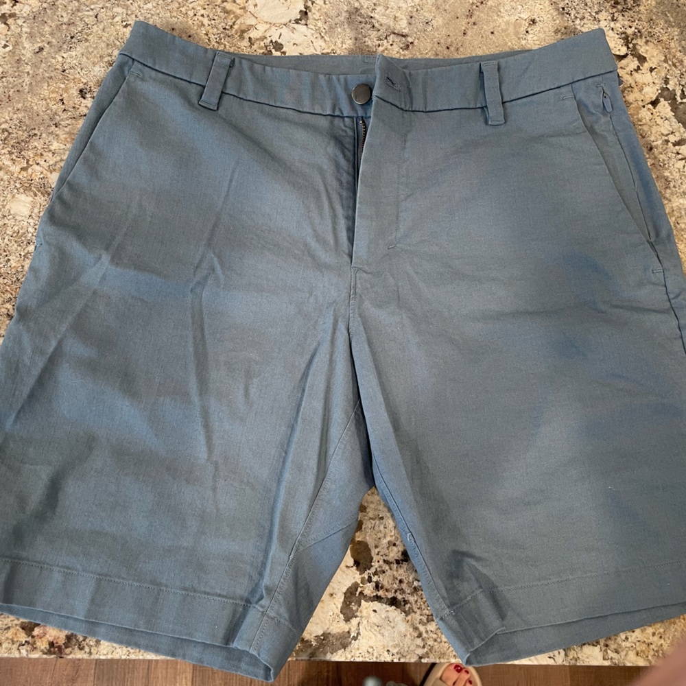 Chambray lululemon commission shorts